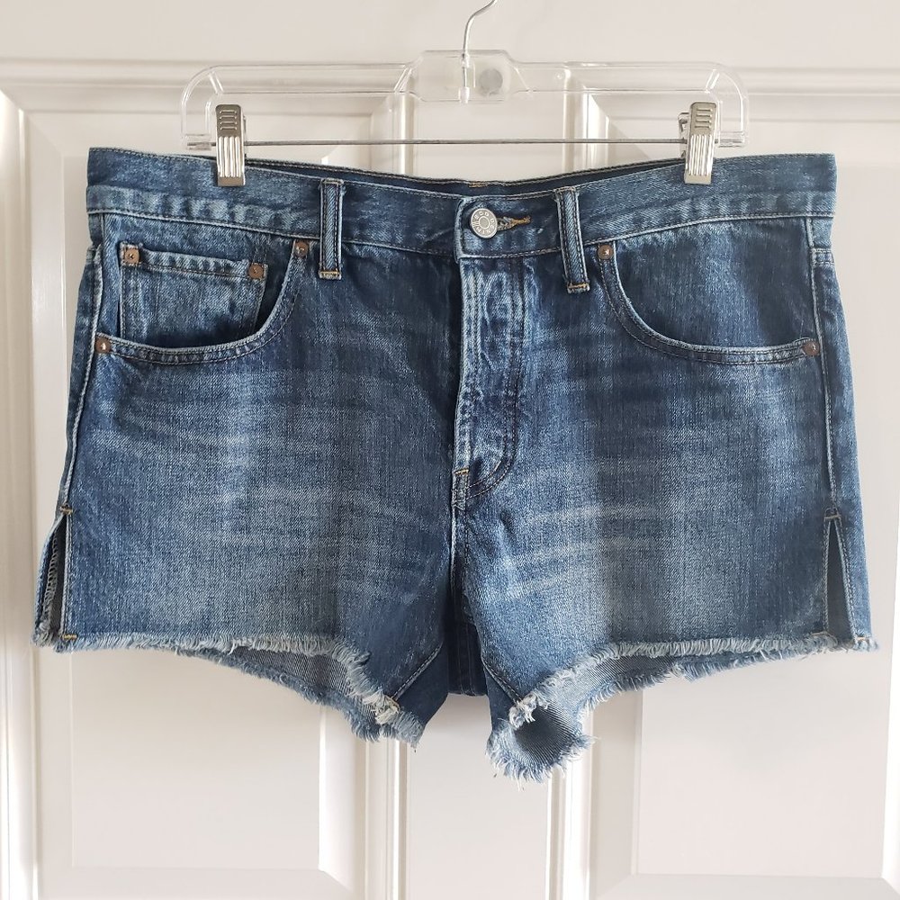 BDG Mid Rise Breezy Button Fly Frayed Sie Slit Denim Shorts SZ 29